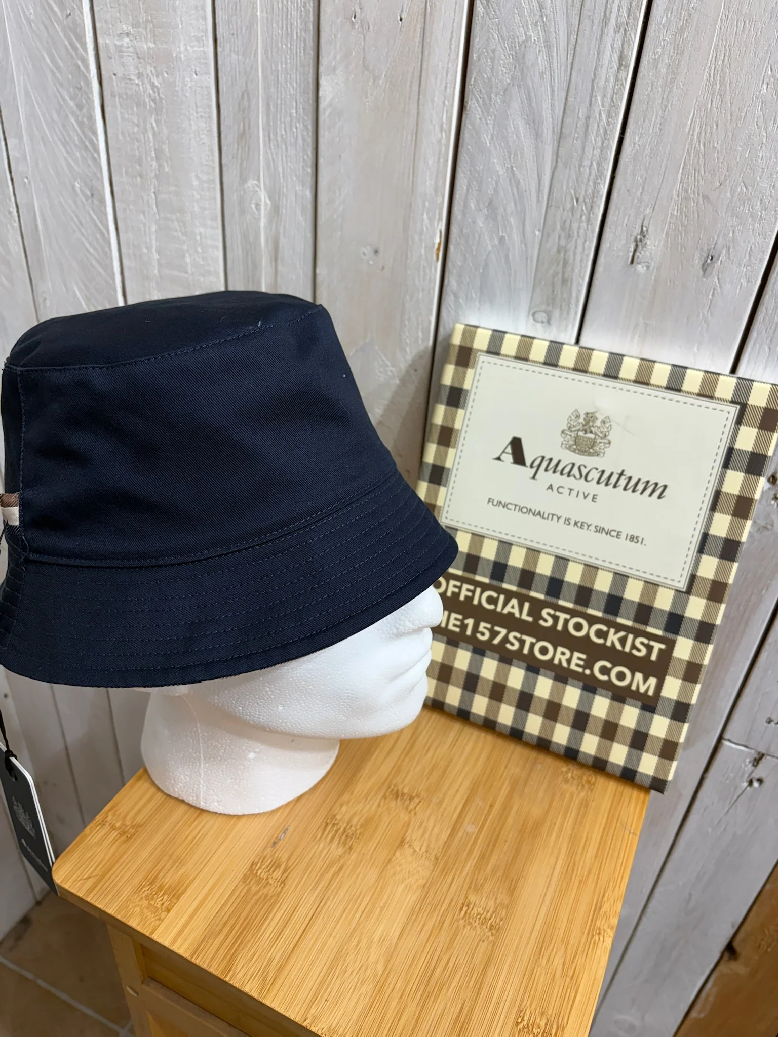 Aquascutum 2025 Iconic Reversible Bucket Hat - Club Check - Image 2