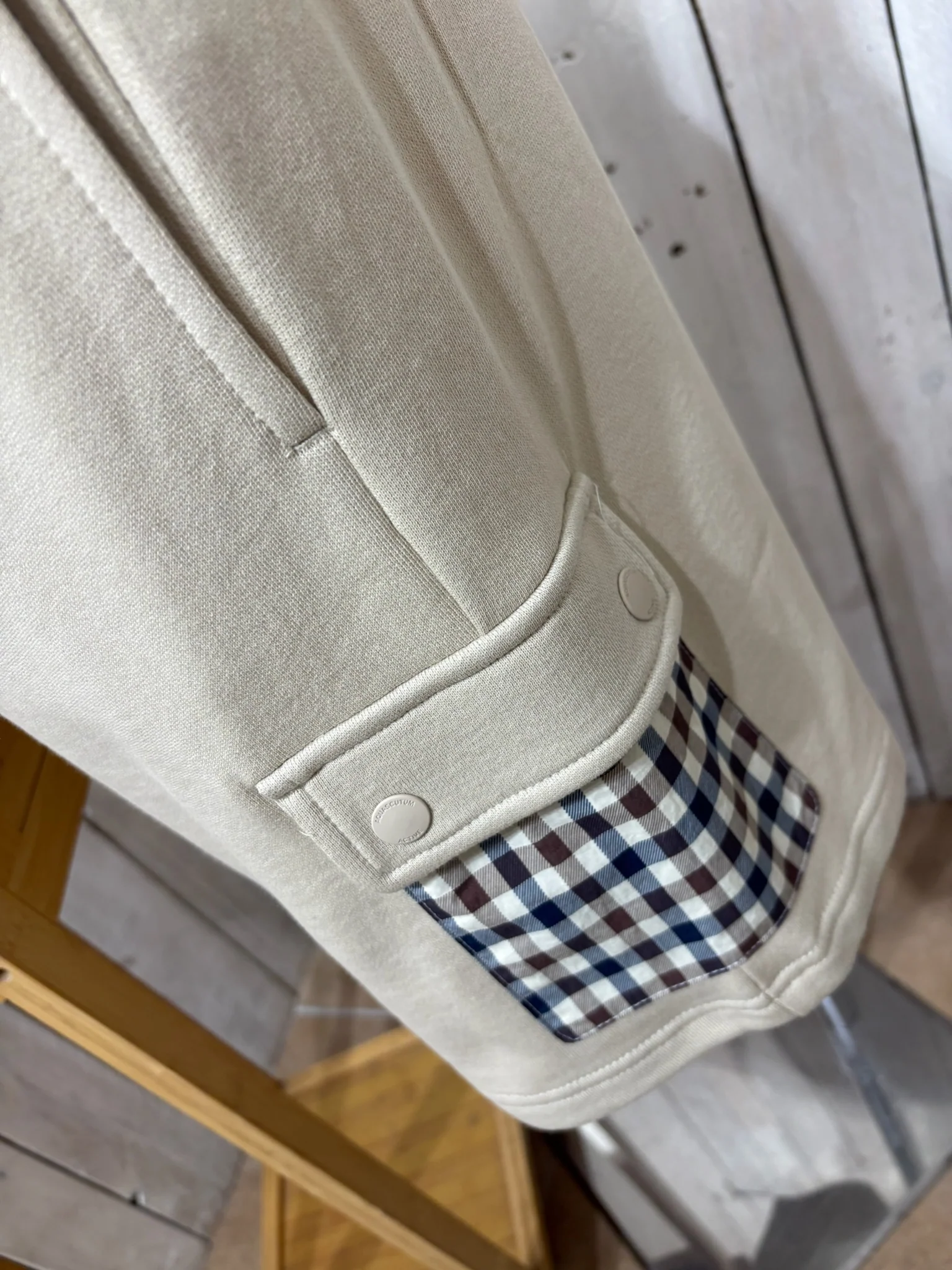 Aquascutum 2026 Lamina Pocket Shorts - Beige - Image 2