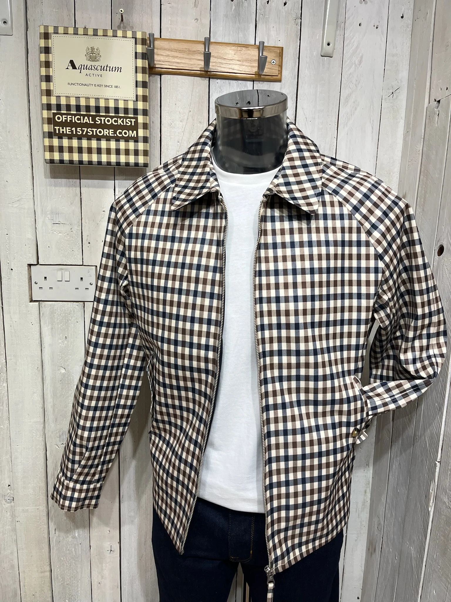 Aquascutum Archive Mid Jacket - Club Check - LIMITED EDITION - Image 2
