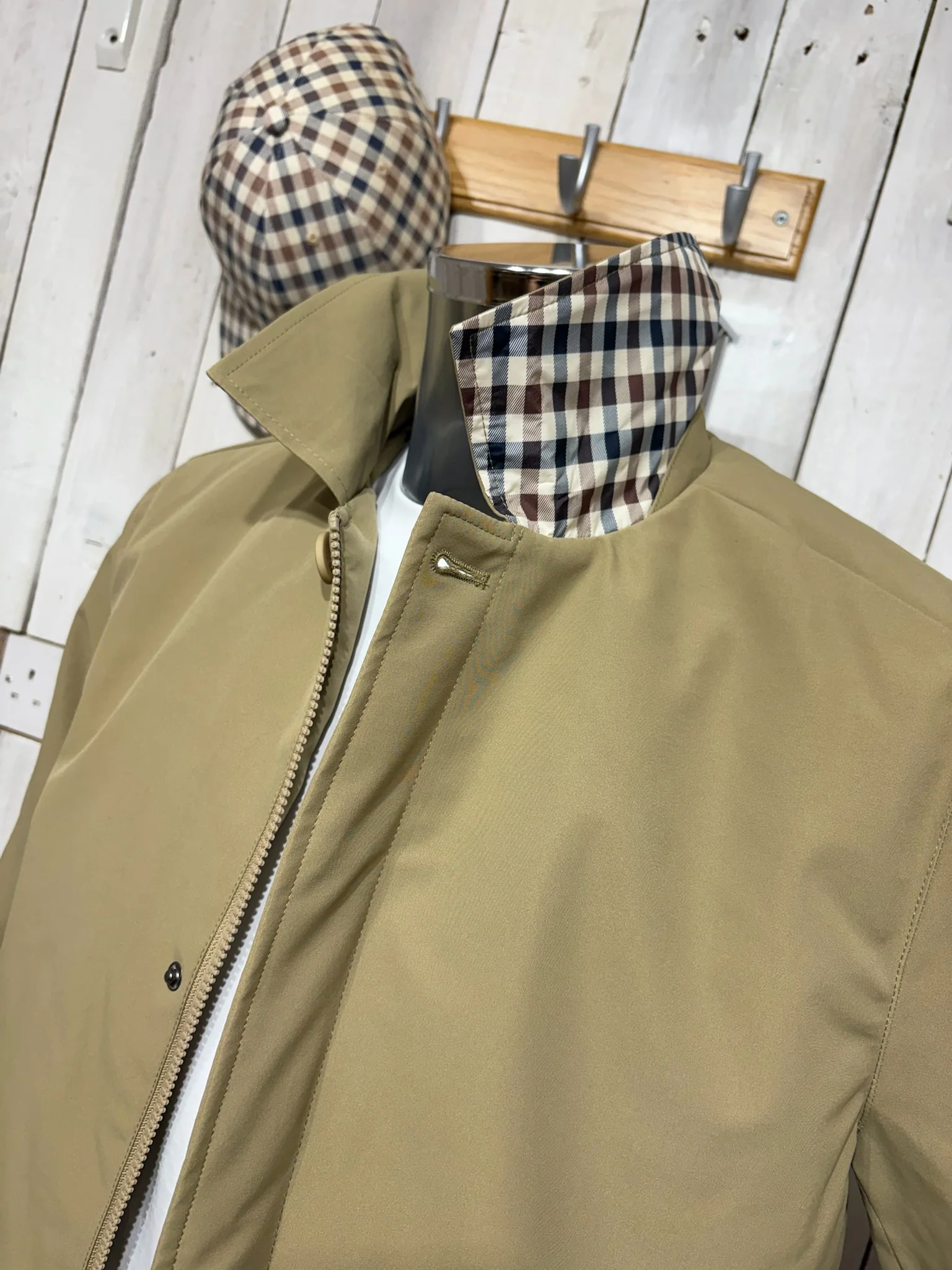 Aquascutum AW25 Primaloft Trench Coat - Khaki Sand (NEW FIT) - Image 4