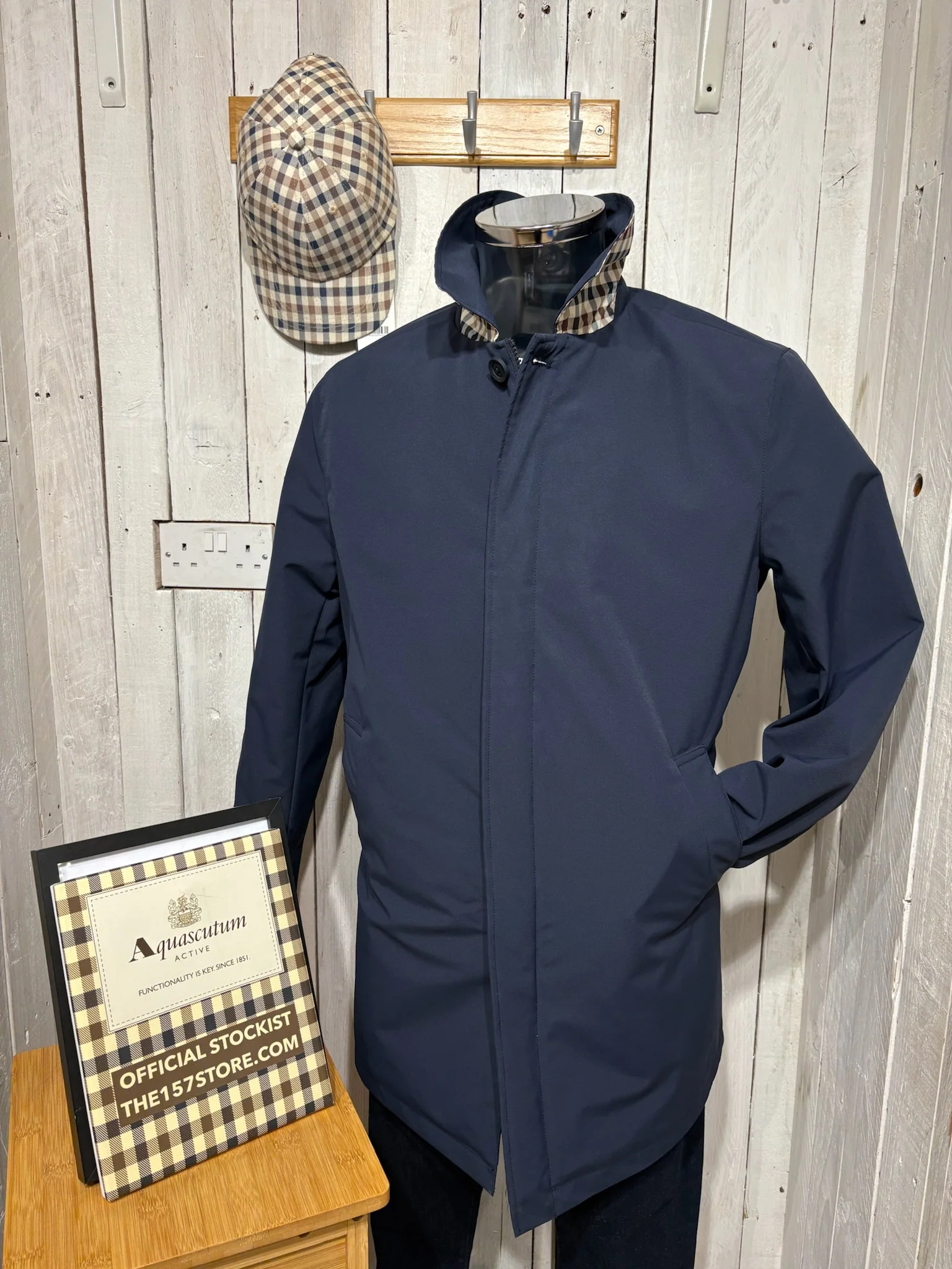 Aquascutum AW25 Primaloft Trench Coat - Navy (NEW FIT) - Image 4