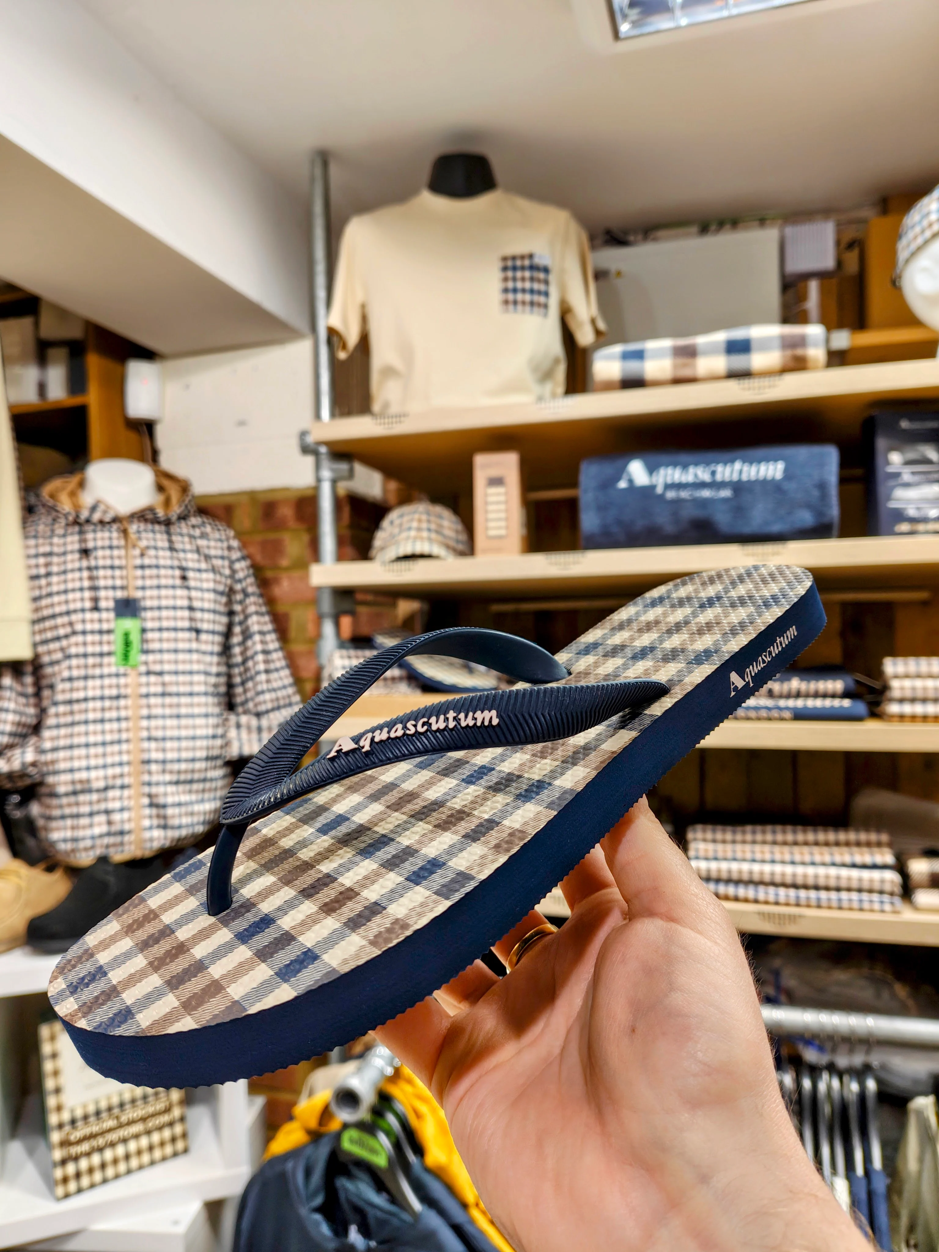 Aquascutum Club Check Flip Flops - Navy - Image 2