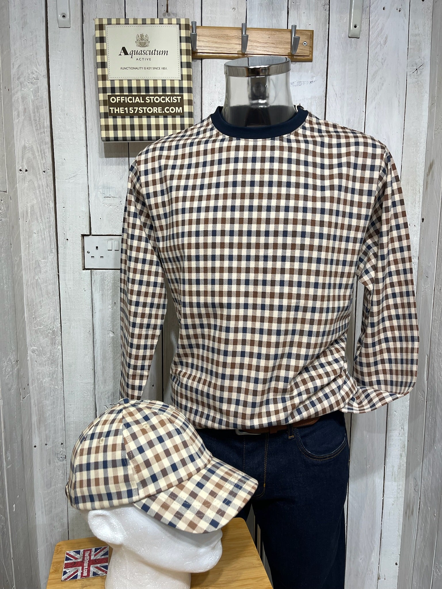 Aquascutum Iconic Club Check Sweat - Navy - Image 2