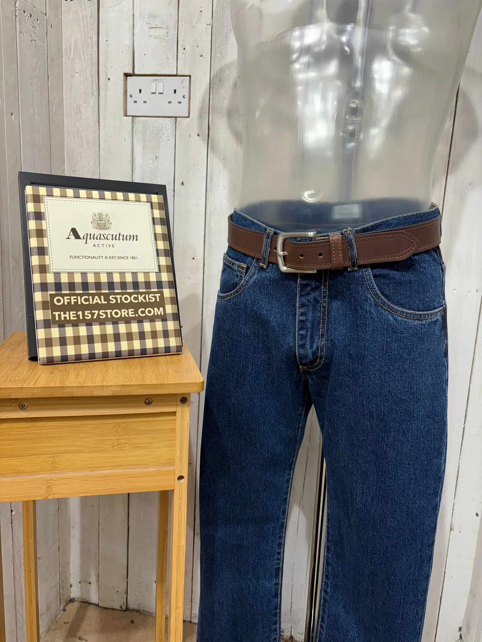 Aquascutum Iconic Denim Jeans - Deep Blue - Regular fit - No Stretch - Plain Pockets - Image 3