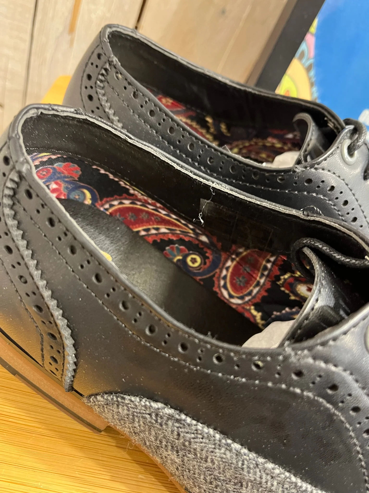 Gabicci Brunswick Brogue Shoes - Black Grey - Image 3