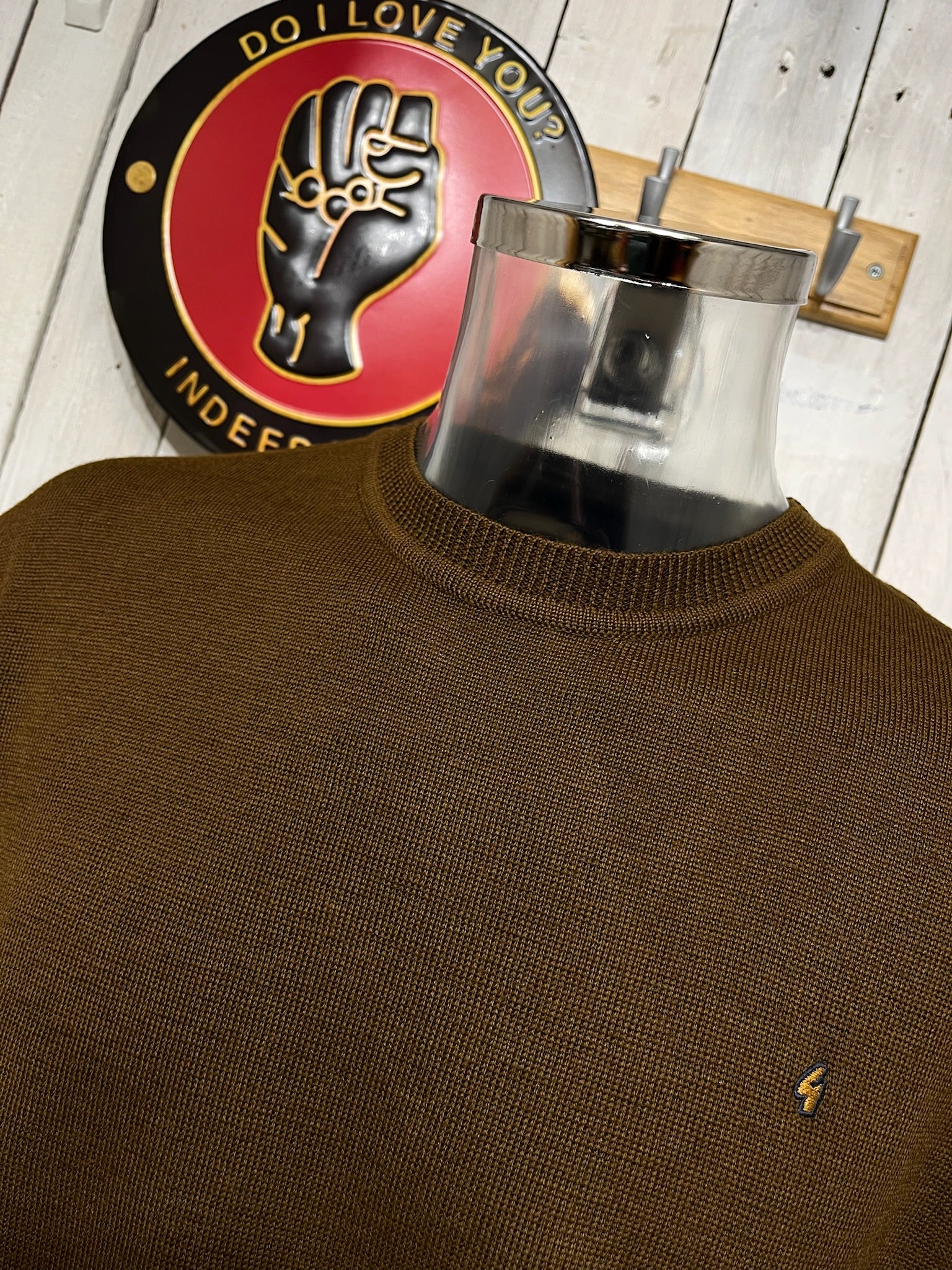 Gabicci Classic Crew Knit - Toffee - Image 2