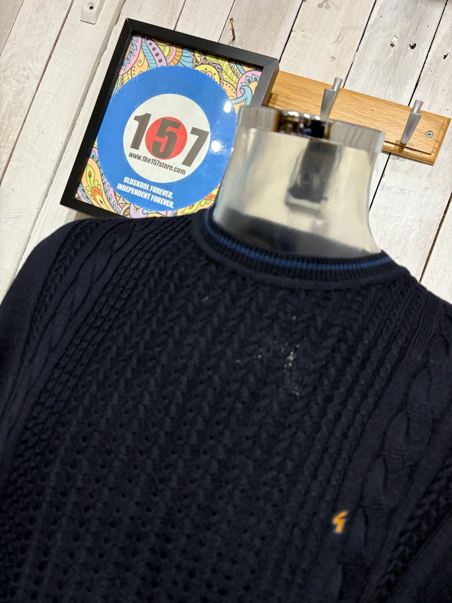 Gabicci Classic Regular Fit Knit - M08 Navy - Image 2