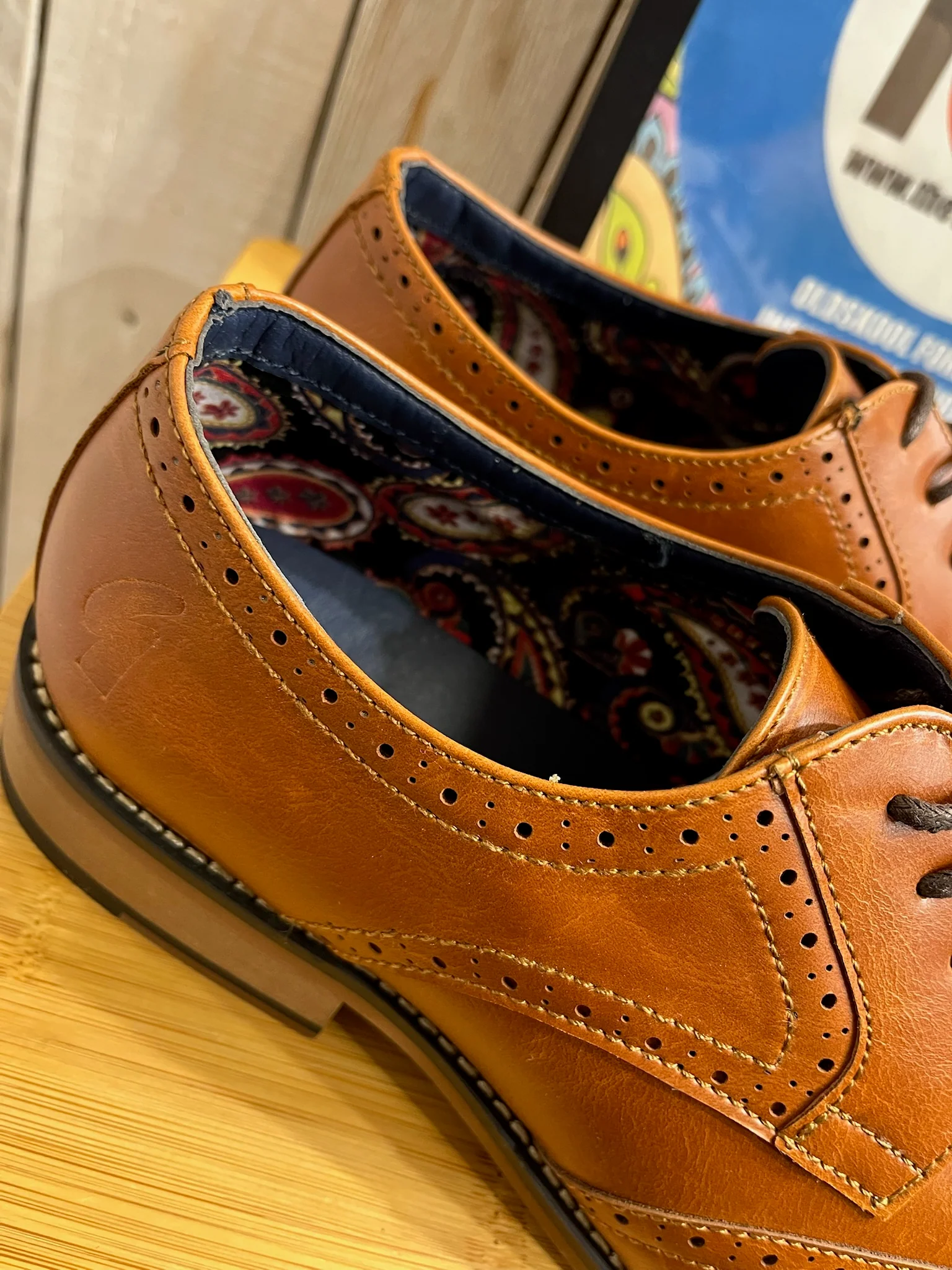Gabicci Lamacq Brogue Shoes - Tan - Image 3