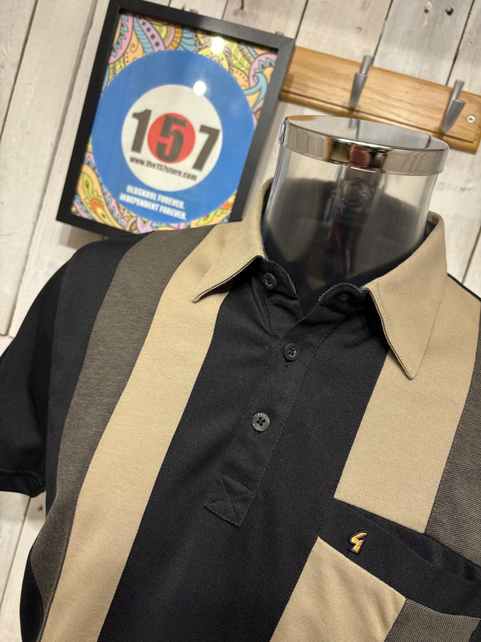 Gabicci Regular Fit X12 Polo - Black - Image 2