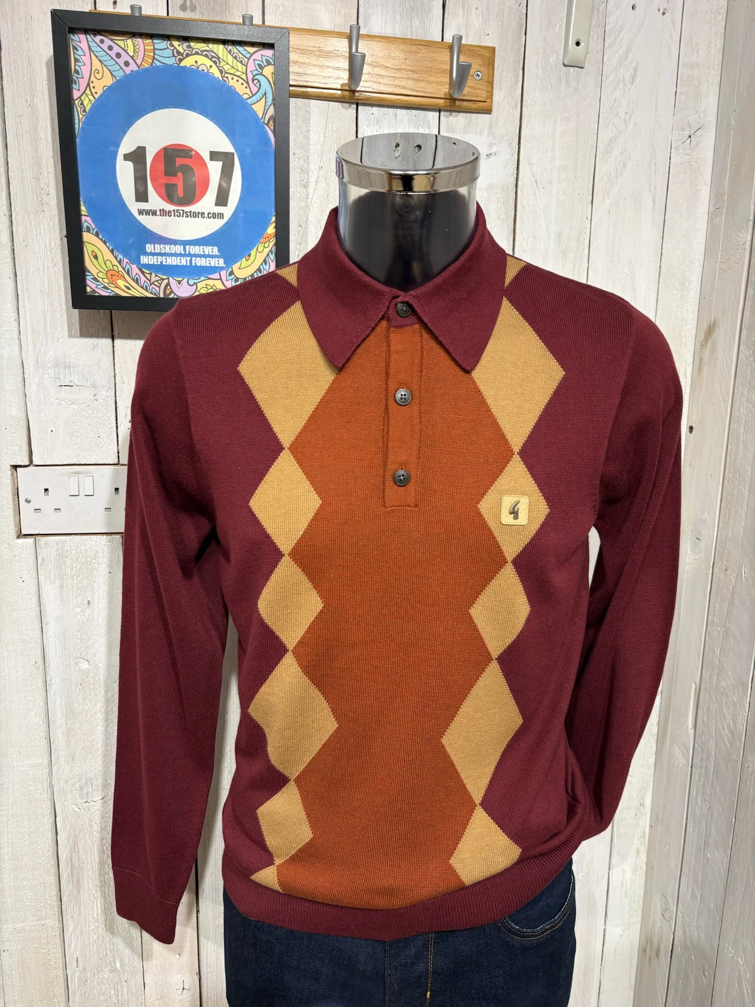 Gabicci Vintage Bond Argyle Knit - Mulberry