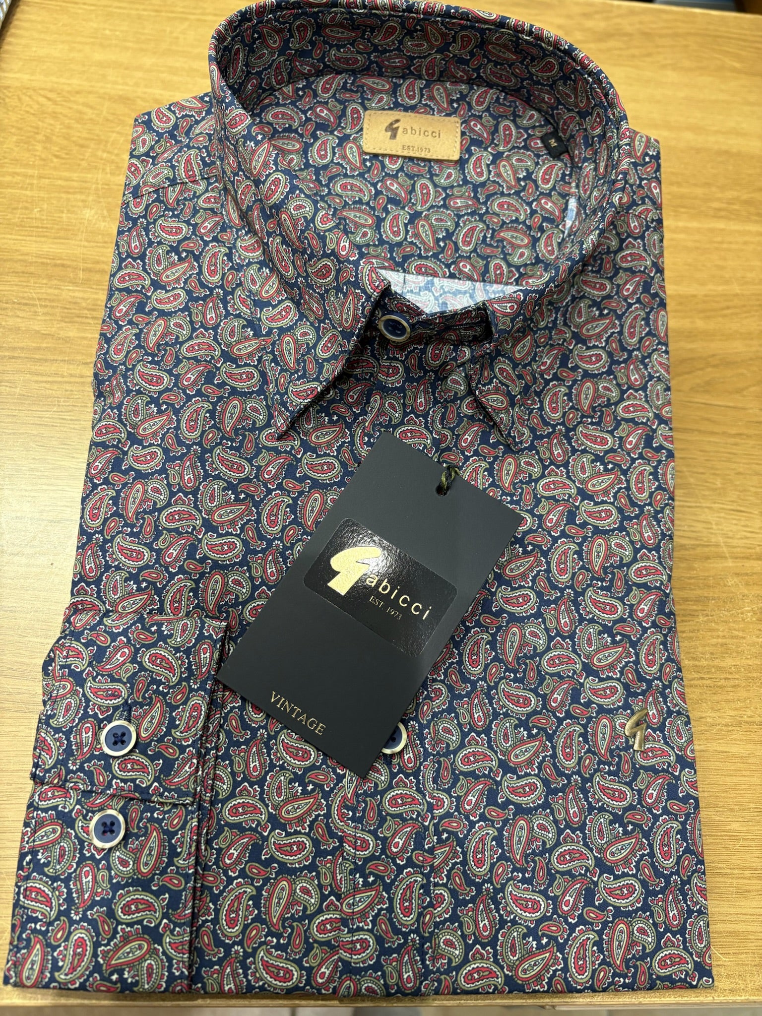 Gabicci Vintage Lachlan Paisley Shirt - Berry - Image 4