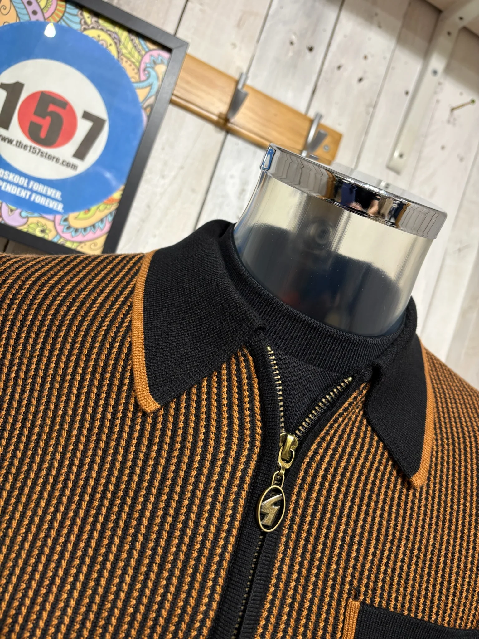 Gabicci Vintage Somerfield Long Sleeve Knit - Black - Image 3