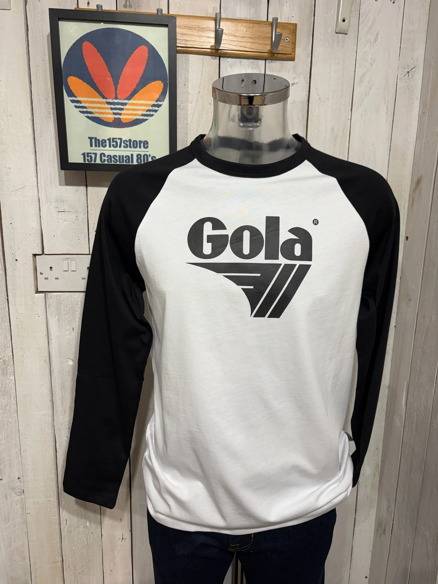 Gola Classics 90s Indie Raglan Tee - Black / White