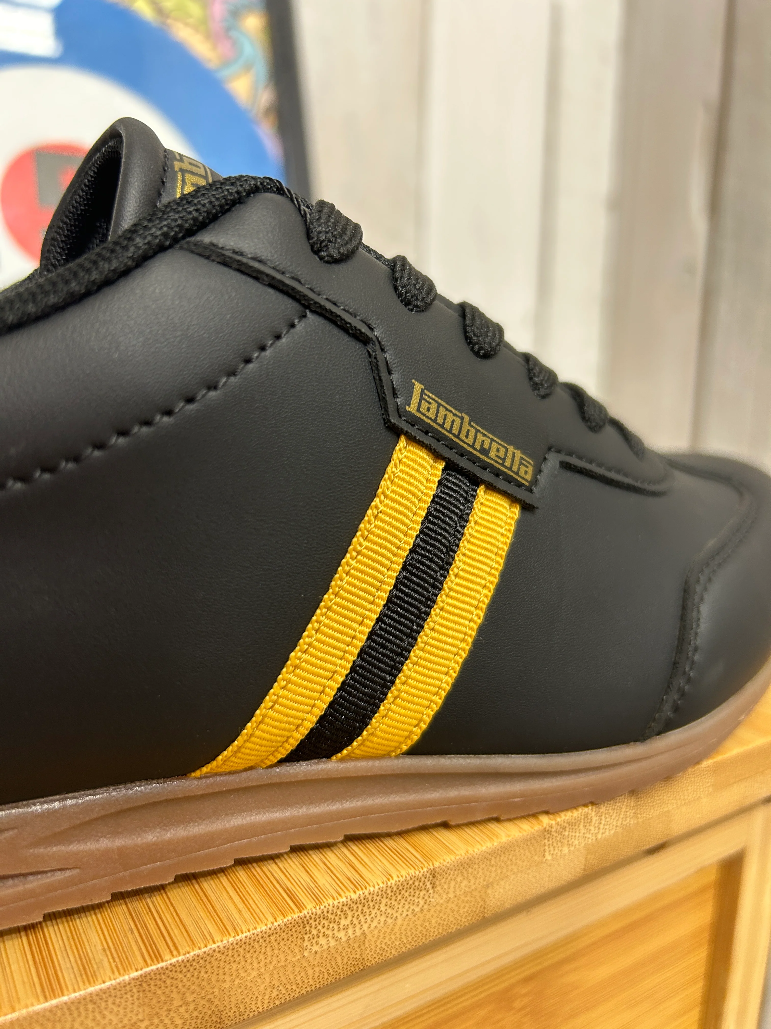 Lambretta Italia Stripe Tackle Trainers - Black Gold - Image 3