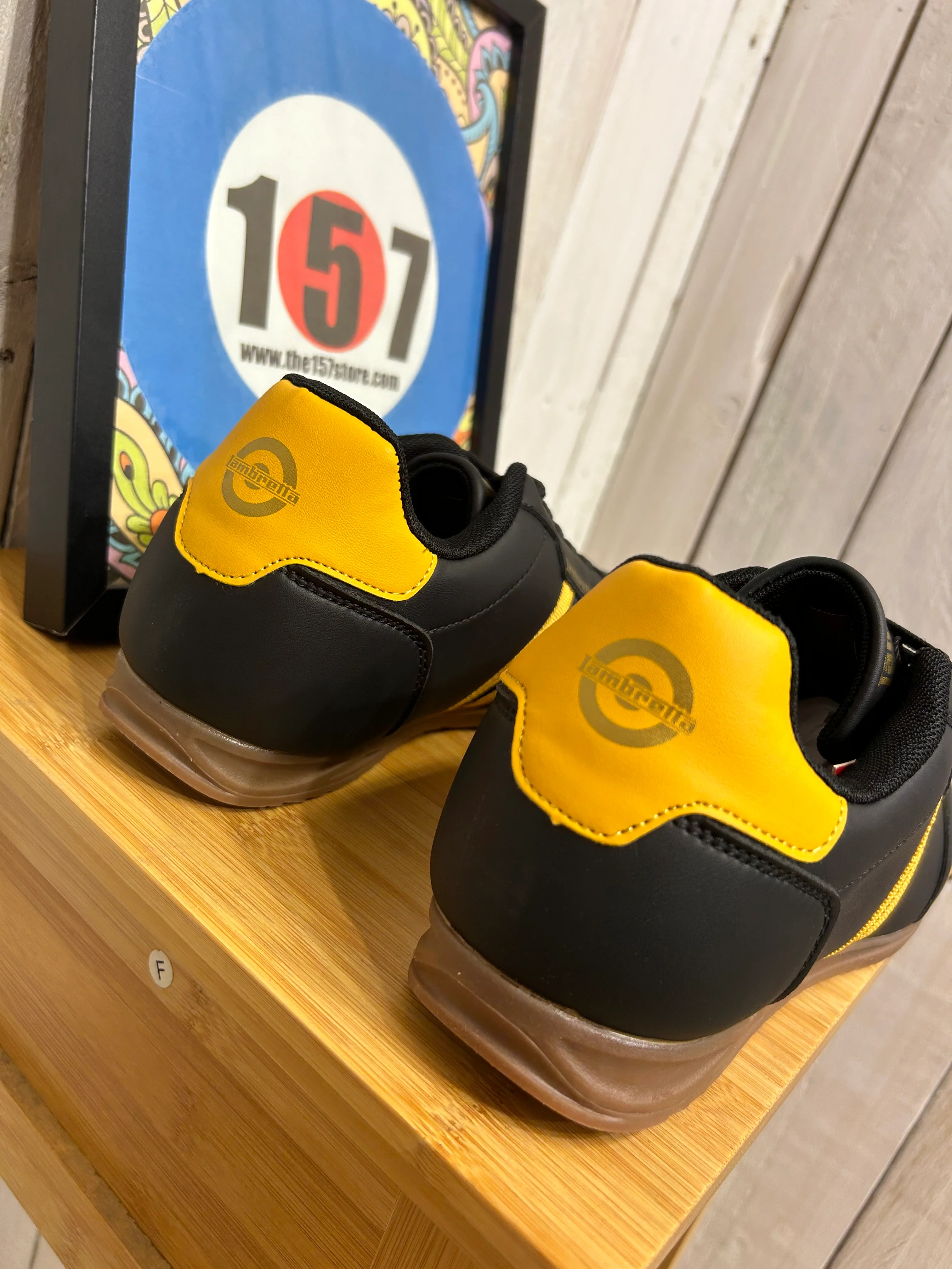 Lambretta Italia Stripe Tackle Trainers - Black Gold - Image 5