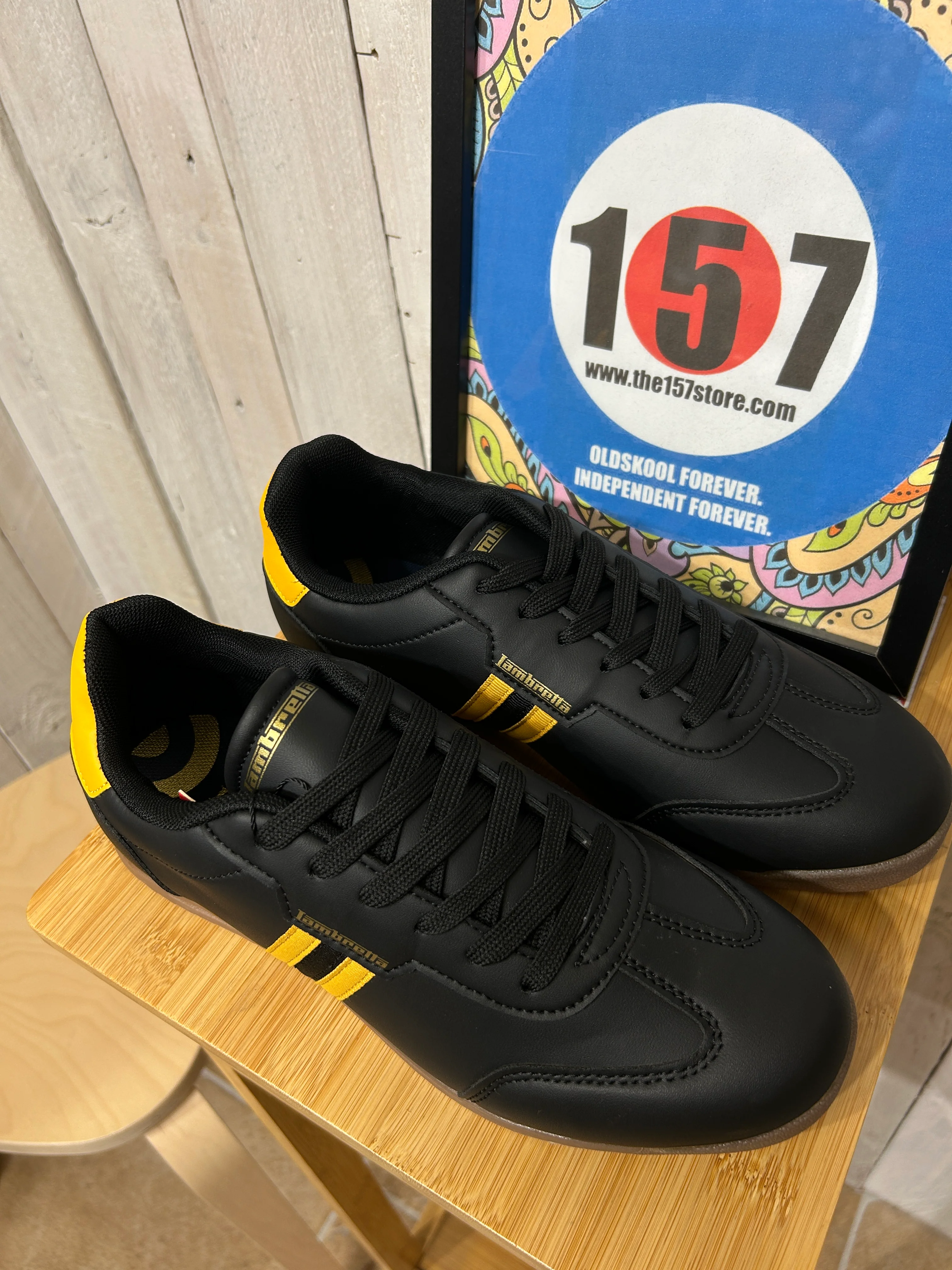 Lambretta Italia Stripe Tackle Trainers - Black Gold - Image 7