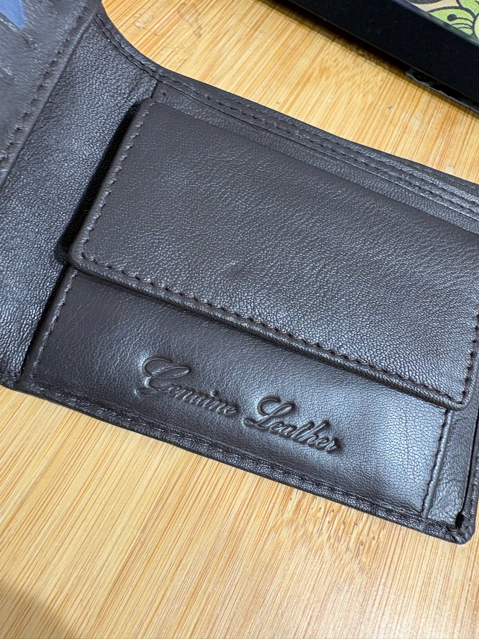 Lambretta RFID Protected Wallet - Dark Brown Pinhole - Image 5