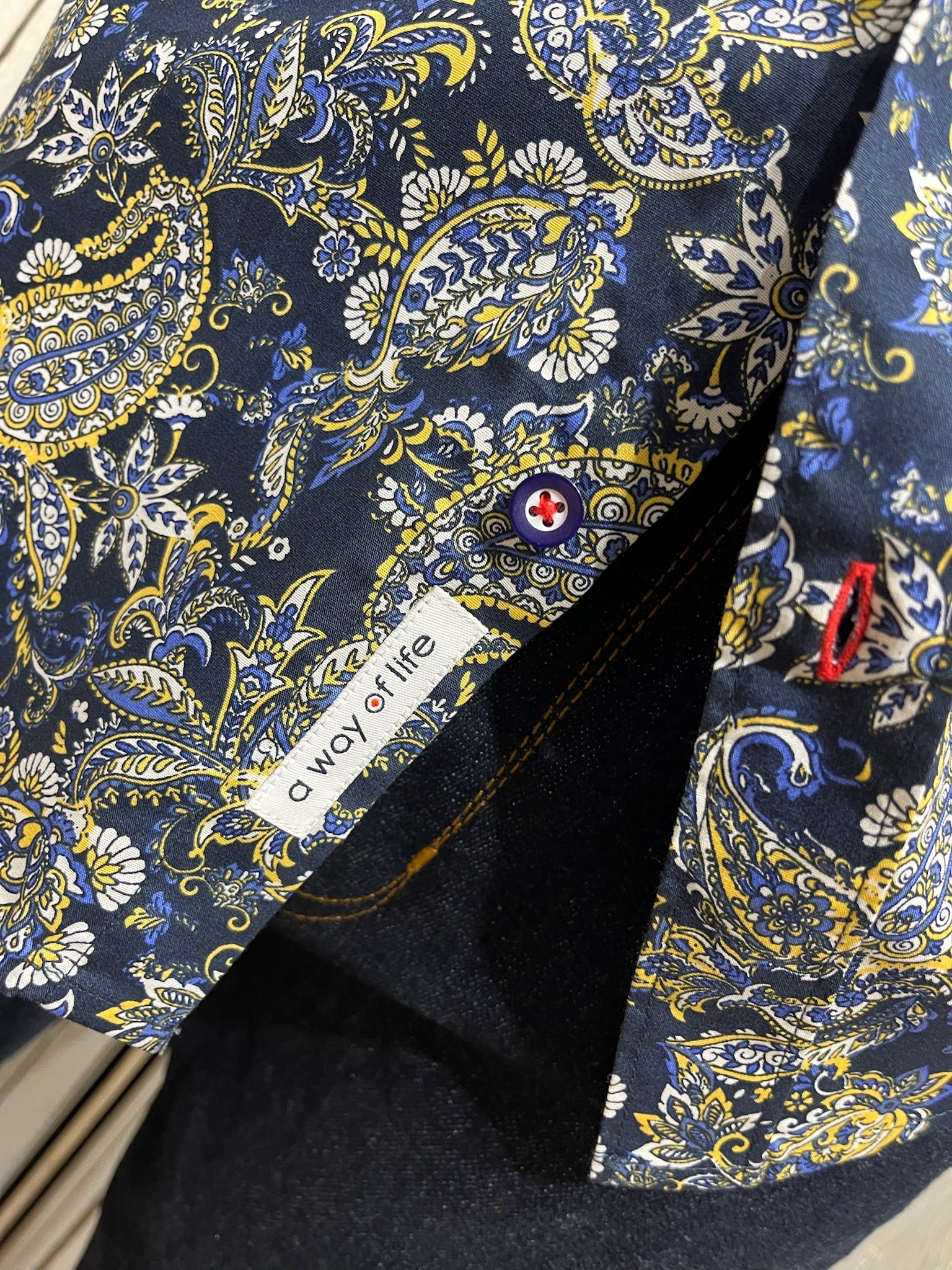 Lambretta Short Sleeve Paisley Shirt - Navy / White - Image 4