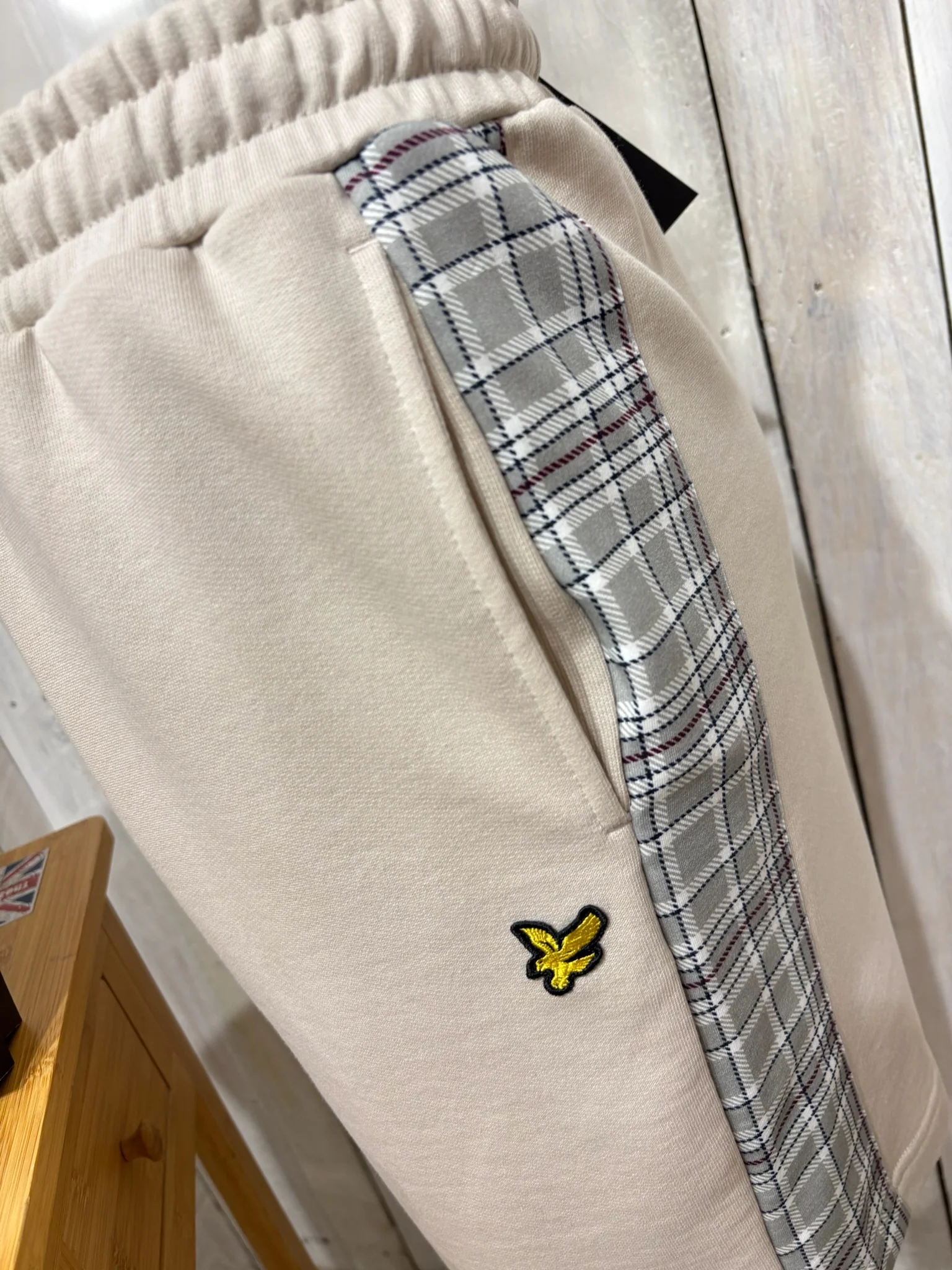 Lyle & Scott Check Panel Sweat Shorts - Cove - Image 2