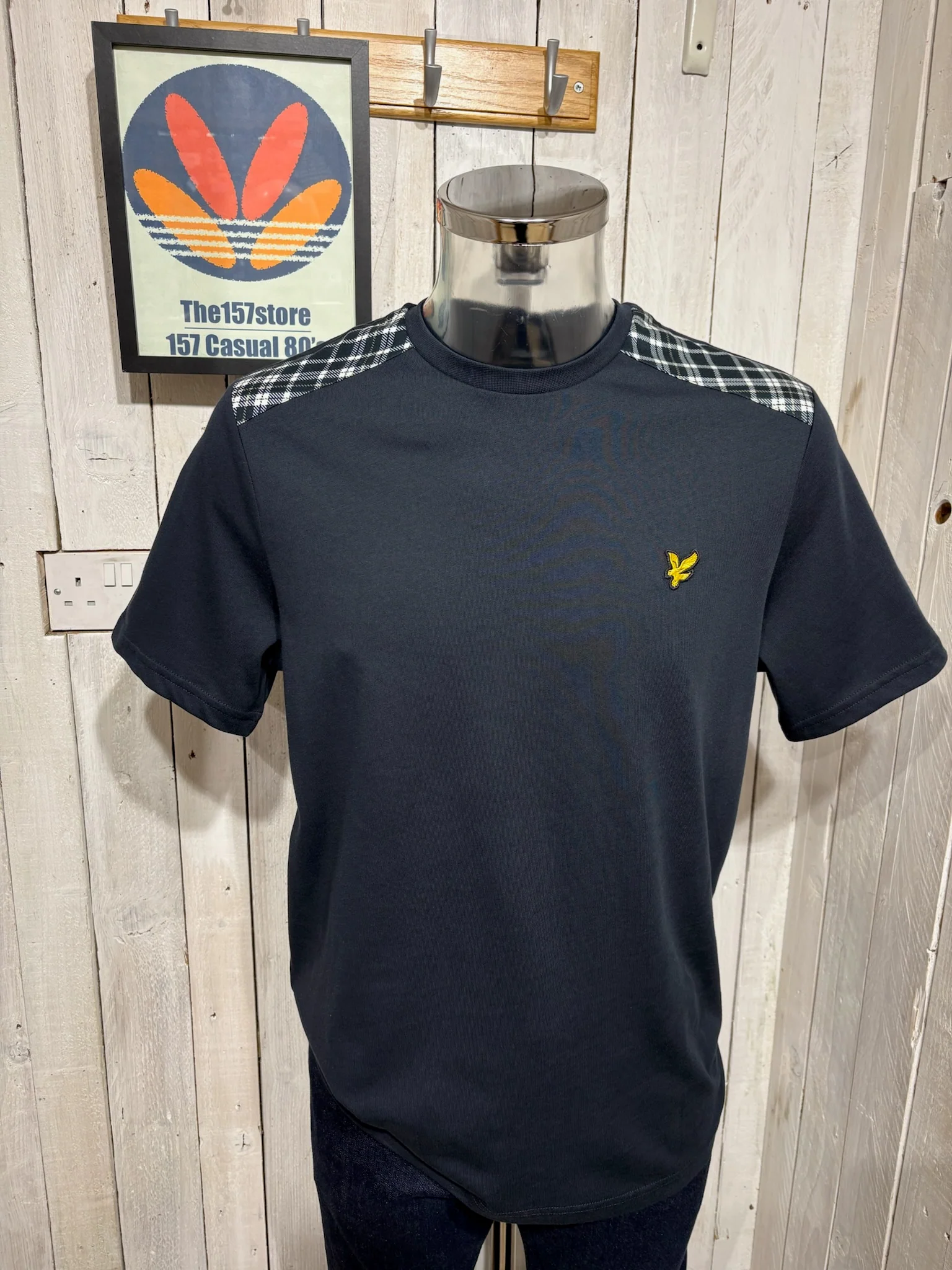Lyle & Scott Check Shoulder Tee - Navy