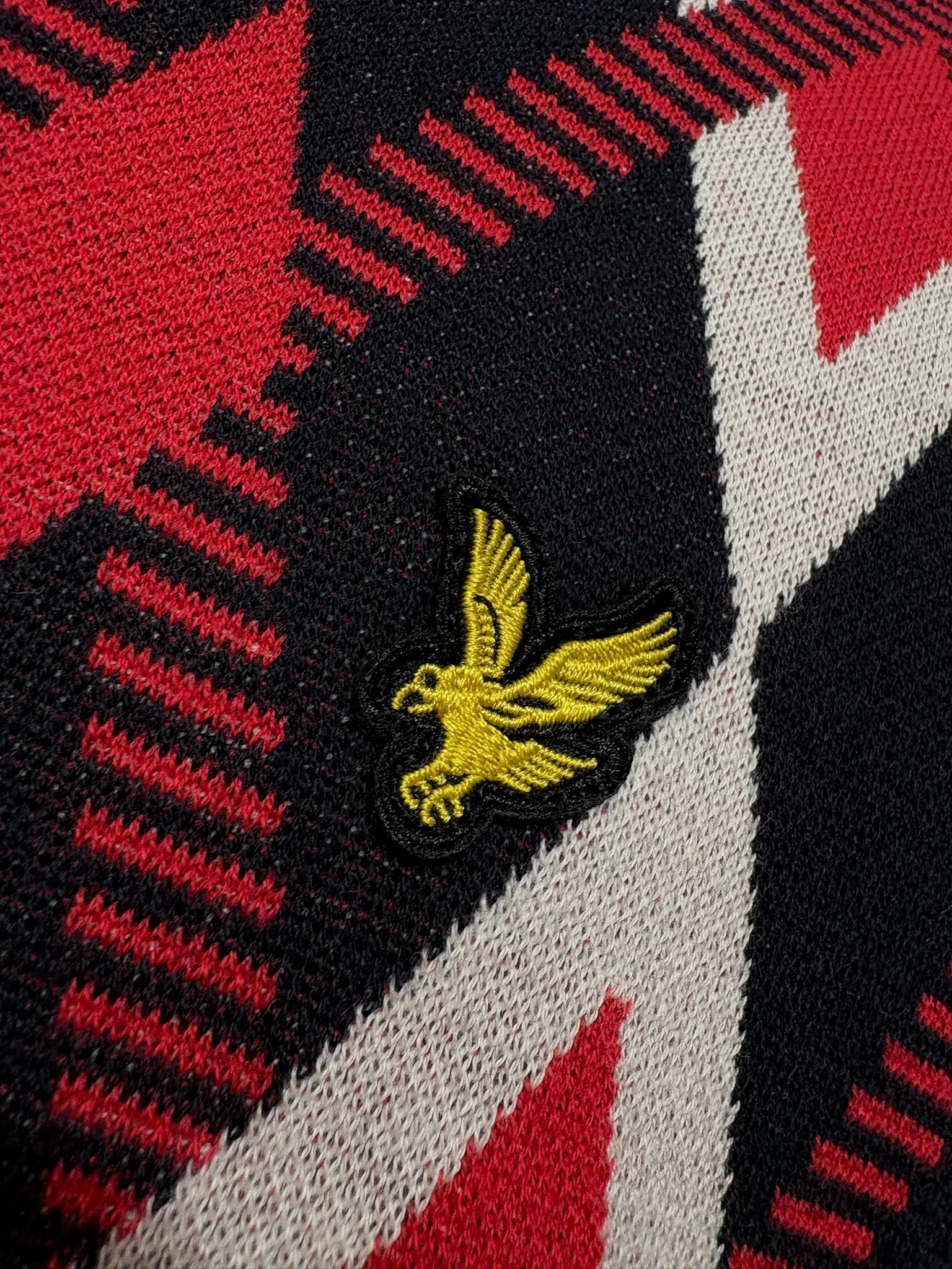 Lyle & Scott Cotton Argyle Short Sleeve Knitted Polo - DarkNavy/CherryRed - Image 3