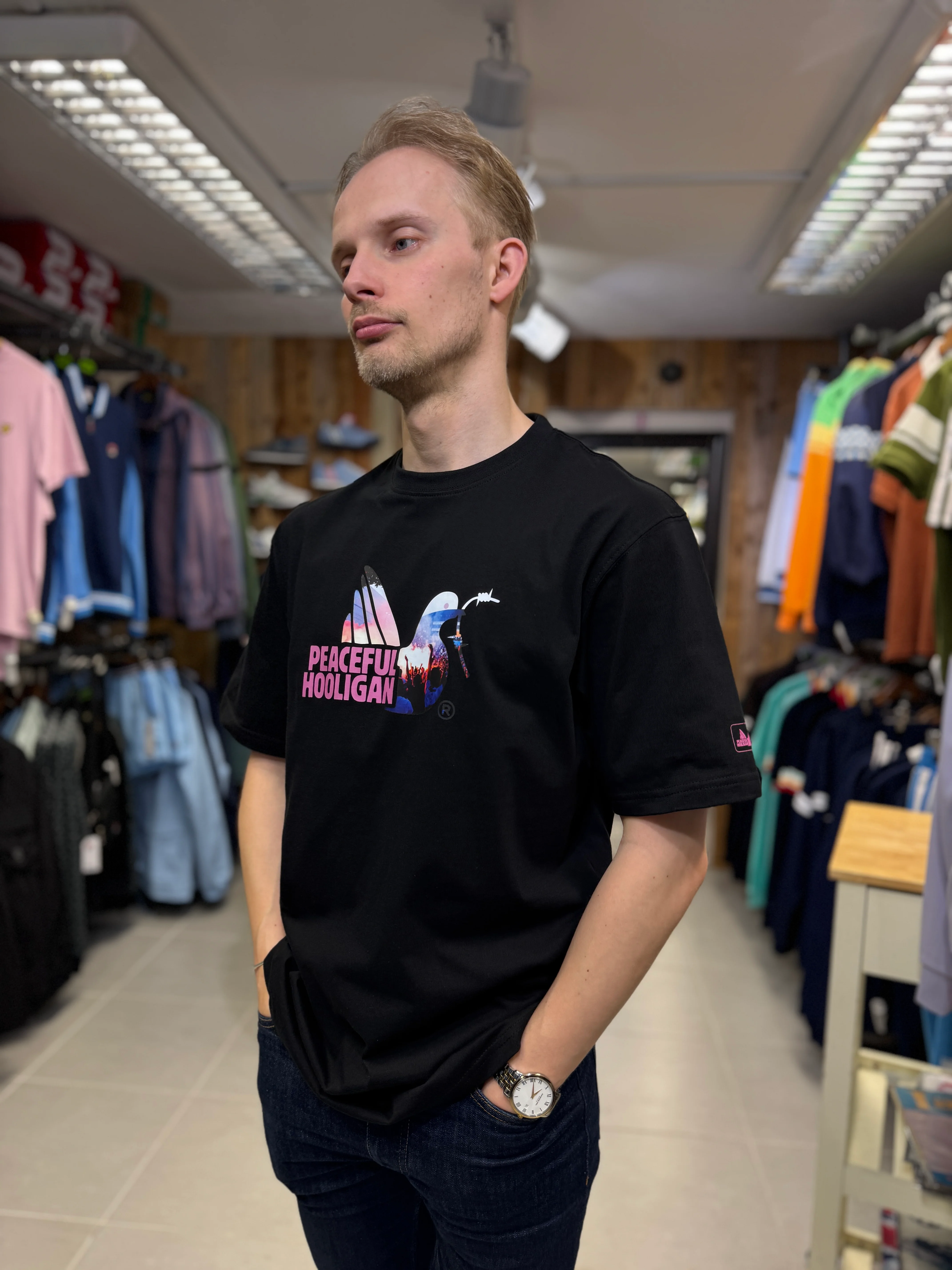Peaceful Hooligan Flare Tee - Black