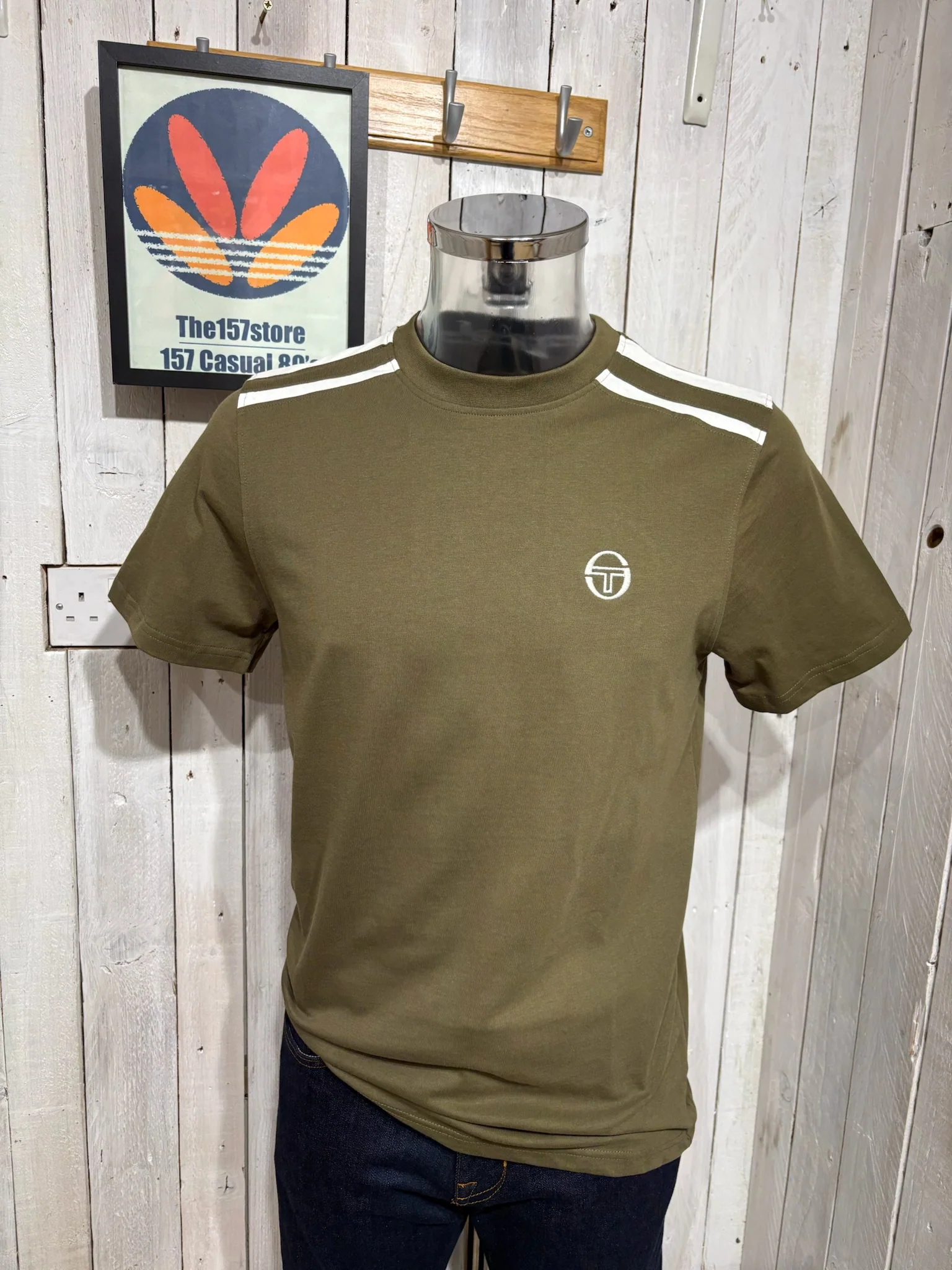 Sergio Tacchini Locchi Tee - Dark Olive / Gardenia