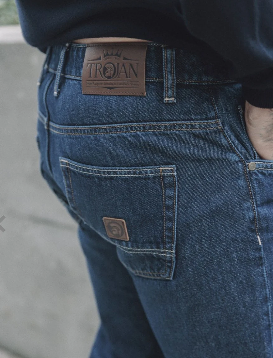 Trojan Zip Stretch Straight Leg Jeans - Mid Wash - Image 5